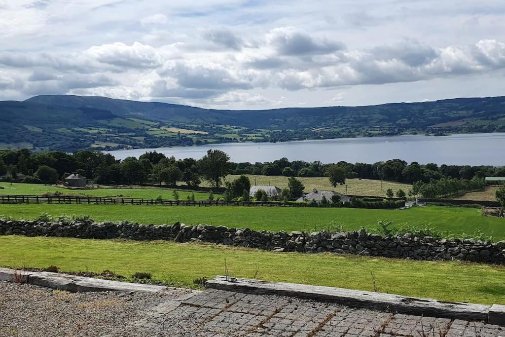 Cosy Self Contained Cottage With Stunning Views Killaloe Ngoại thất bức ảnh